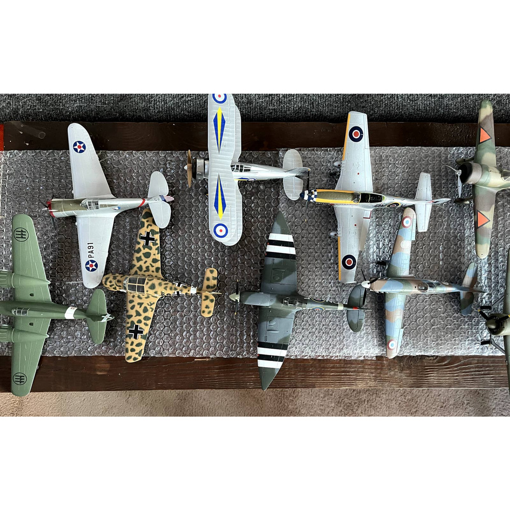 Lot of 10 mixed WW2 Bomber and Fighter Aircraft - Junkyard: parts/repair